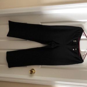 Black pants woman’s